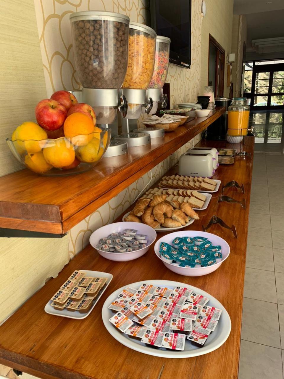 Bagu Pinamar Hotel מראה חיצוני תמונה
